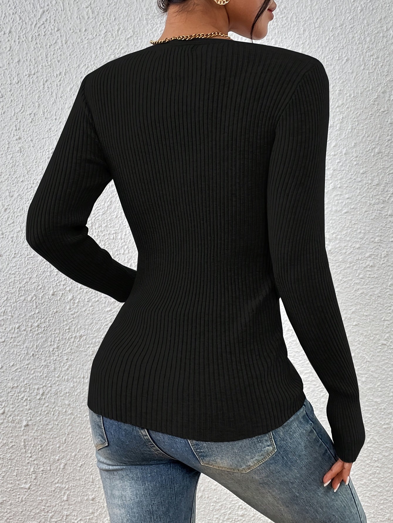 Women'S Elegant Sweater - Long Sleeve V-Neck Pullover Sweater, Soft Sweater for Fall/Winter, Office, Party, Everyday Outfits - Women'S Clothing, Ladies Sweaters, Casual Wear, Buttoned Front Design, Durable Knitwear, Fall Fash