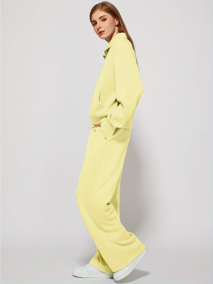 Women 2pcs Outfits Sweatsuit Oversized Sweatshirt Sweatpants Tracksuit Sweat Lounge Matching Set