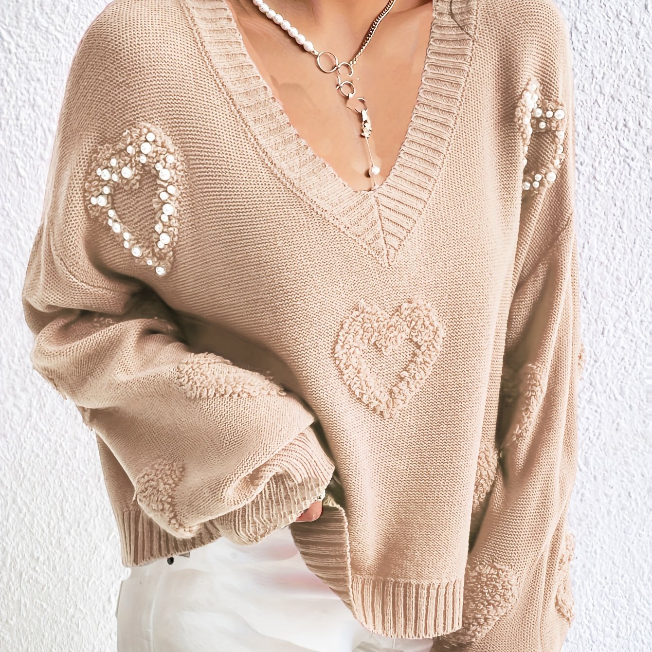 Elegant Women's V-Neck Knit Sweater with Heart Cut-Out Detail - Casual Long Sleeve Pullover, Lightweight Polyester, Perfect for All Seasons, Plus Size Sweaters