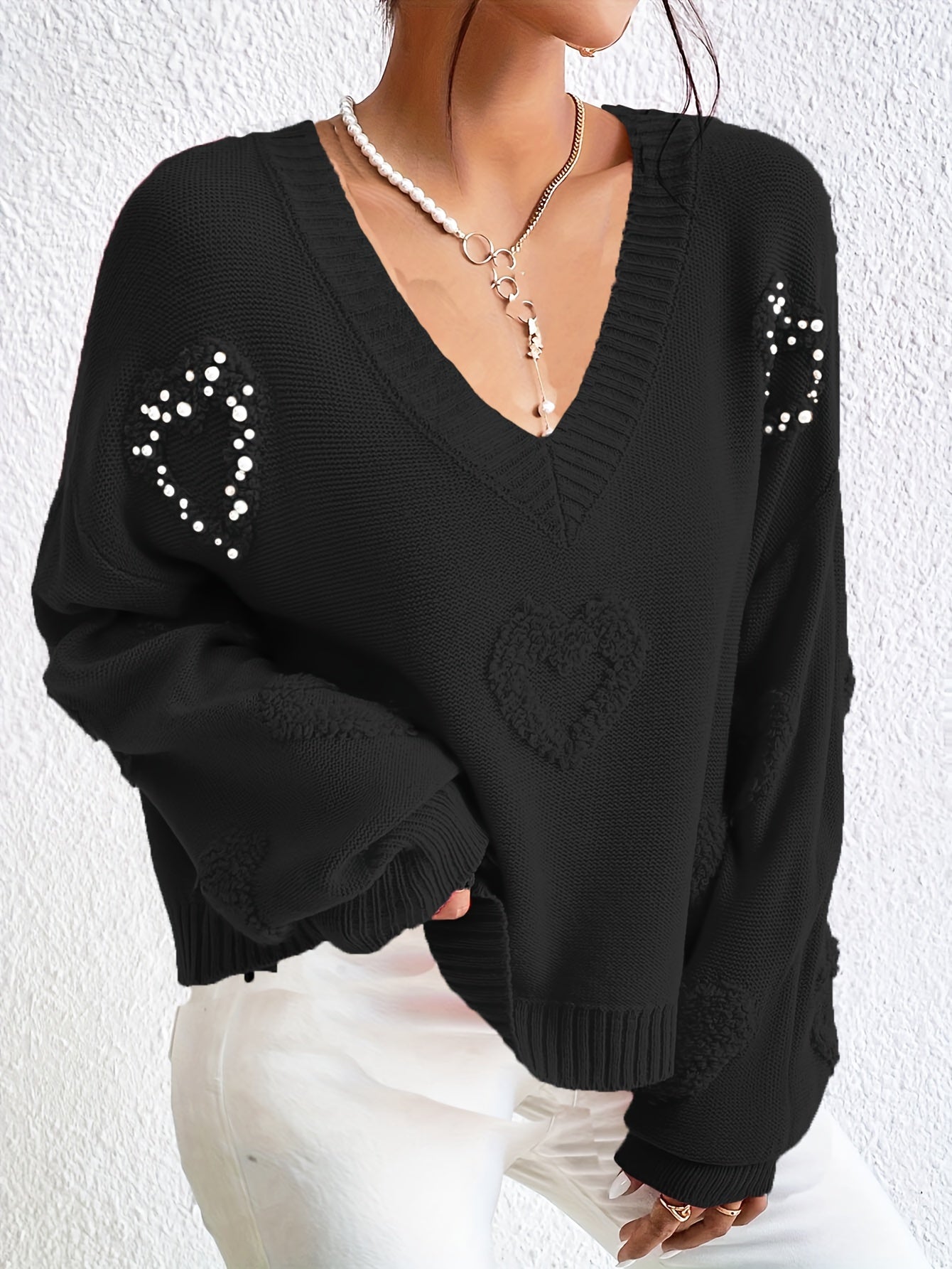 Elegant Women's V-Neck Knit Sweater with Heart Cut-Out Detail - Casual Long Sleeve Pullover, Lightweight Polyester, Perfect for All Seasons, Plus Size Sweaters