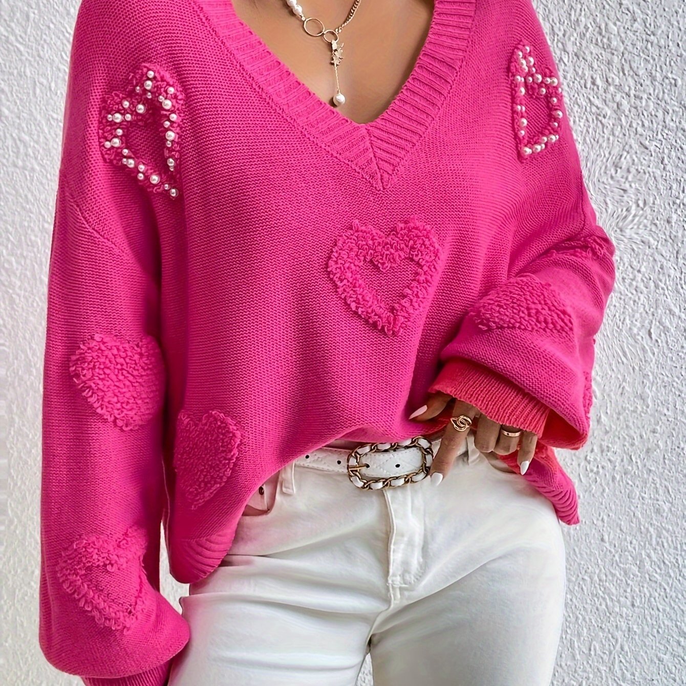 Elegant Women's V-Neck Knit Sweater with Heart Cut-Out Detail - Casual Long Sleeve Pullover, Lightweight Polyester, Perfect for All Seasons, Plus Size Sweaters