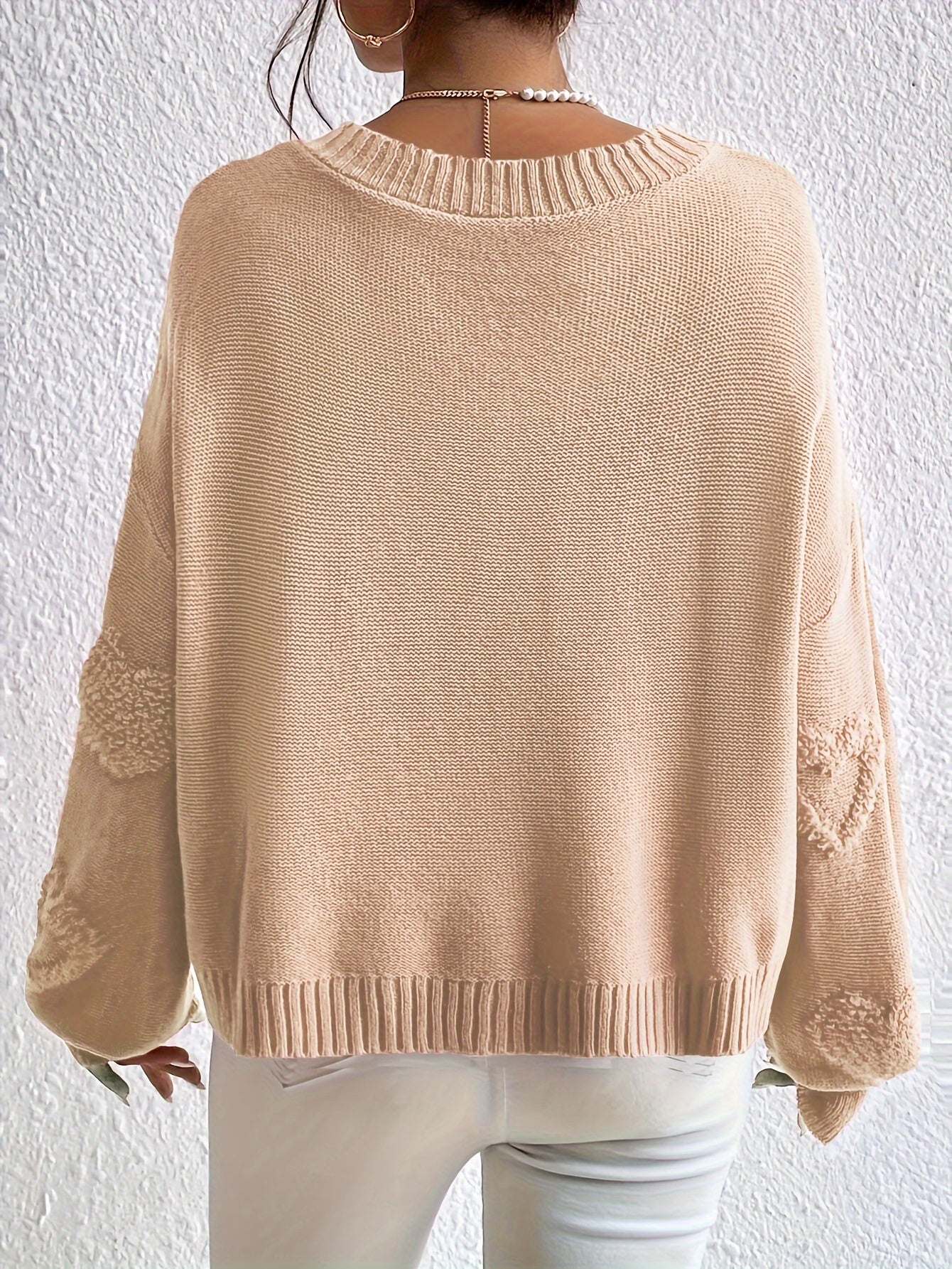 Elegant Women's V-Neck Knit Sweater with Heart Cut-Out Detail - Casual Long Sleeve Pullover, Lightweight Polyester, Perfect for All Seasons, Plus Size Sweaters