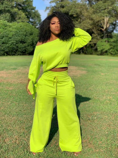 New Fashion Design Casual Ladies Europe Sexy Casual Fashion Large Size Solid Color Round Neck 2-piece Set Tracksuits