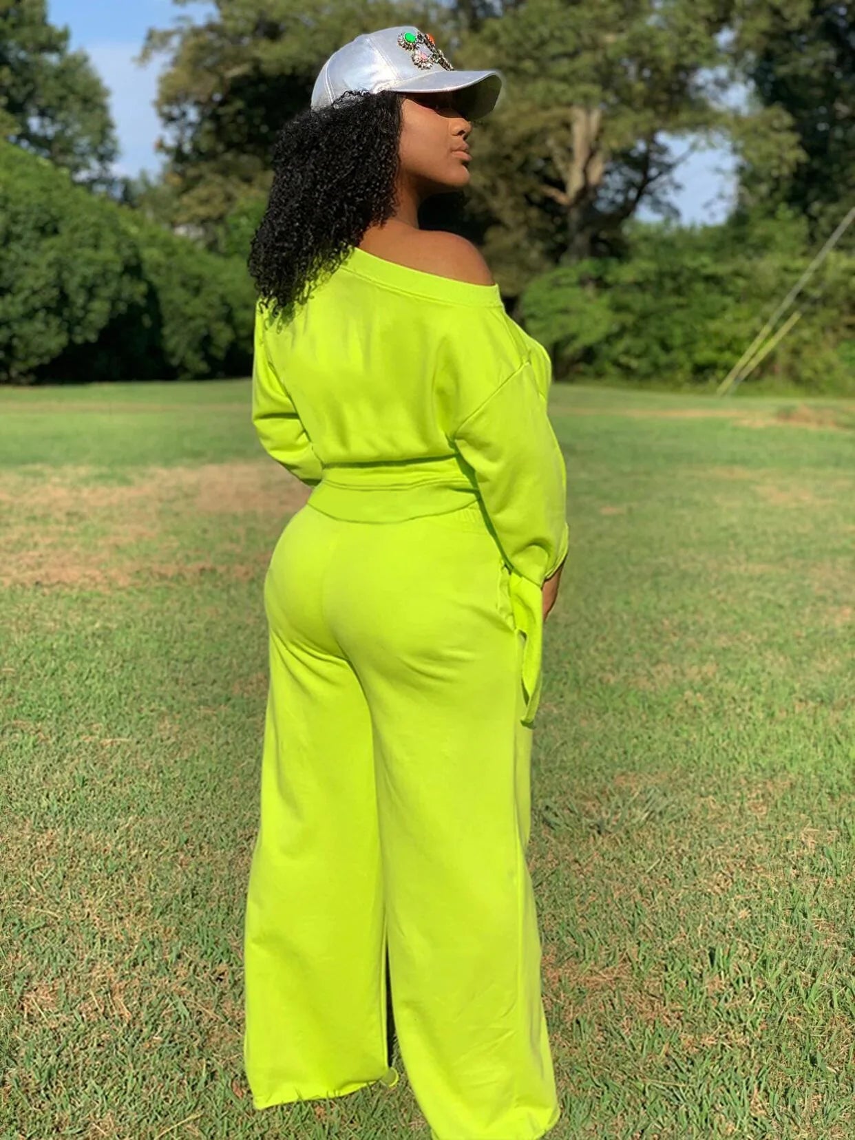 New Fashion Design Casual Ladies Europe Sexy Casual Fashion Large Size Solid Color Round Neck 2-piece Set Tracksuits