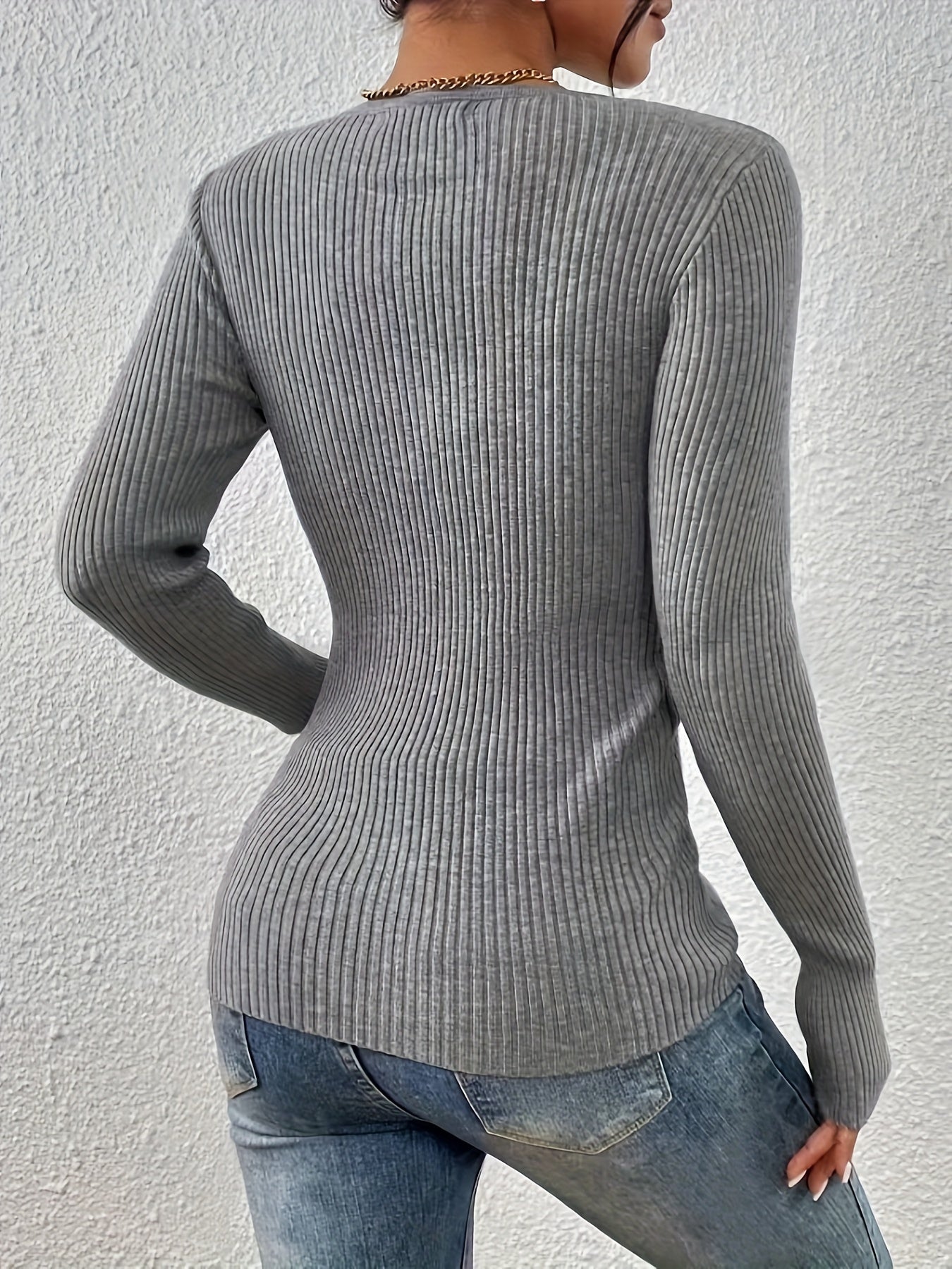Women'S Elegant Sweater - Long Sleeve V-Neck Pullover Sweater, Soft Sweater for Fall/Winter, Office, Party, Everyday Outfits - Women'S Clothing, Ladies Sweaters, Casual Wear, Buttoned Front Design, Durable Knitwear, Fall Fash